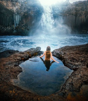 Iceland - The magical world of northern lights and glaciers