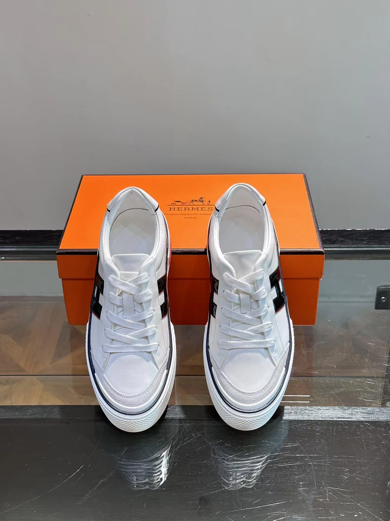 Hermès Deep sneakers.