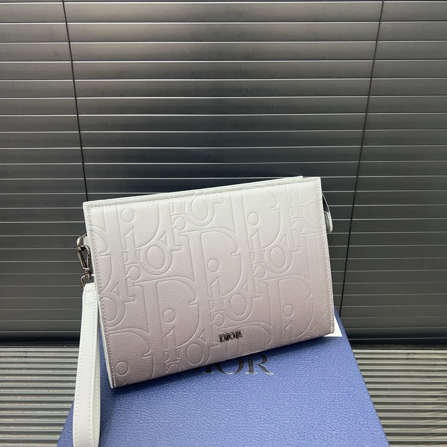 Pochette triangulaire Dior A5