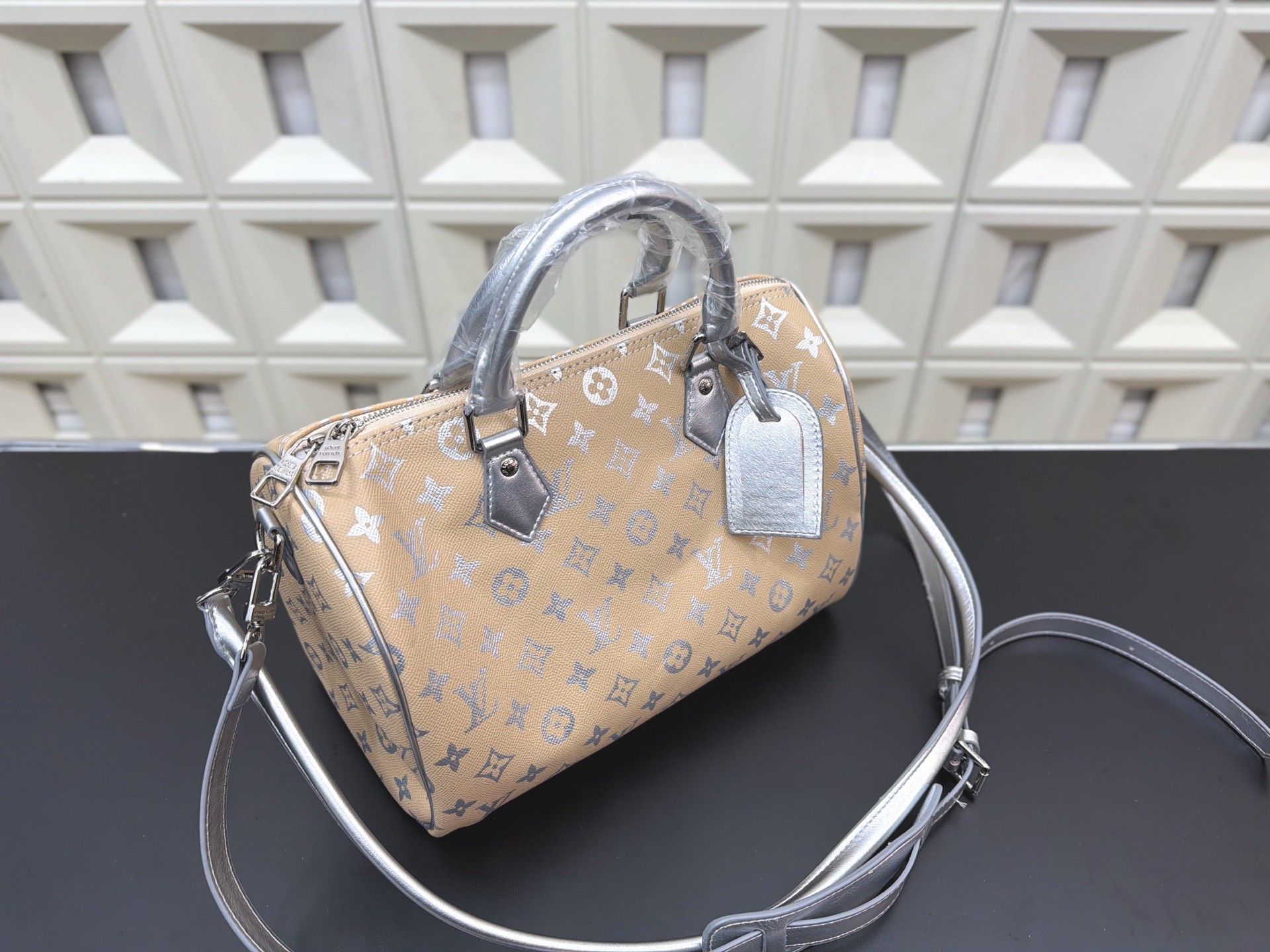 （Louis Vuitton）的 Speedy P9 Bandoulière 40