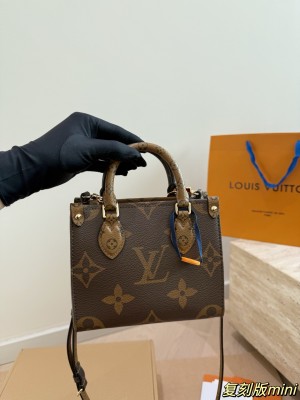 （Louis Vuitton） OnTheGo BB