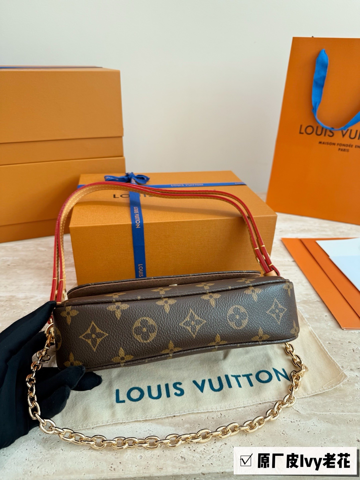 （Louis Vuitton） Wallet On Chain Ivy