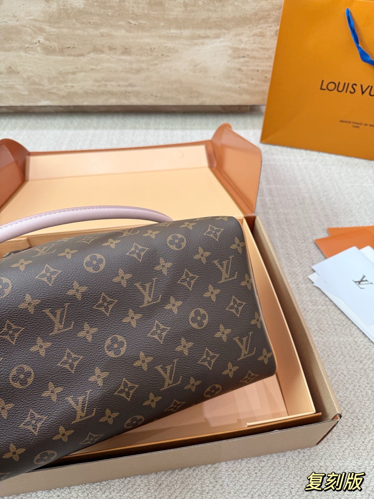 Louis Vuitton Speedy
