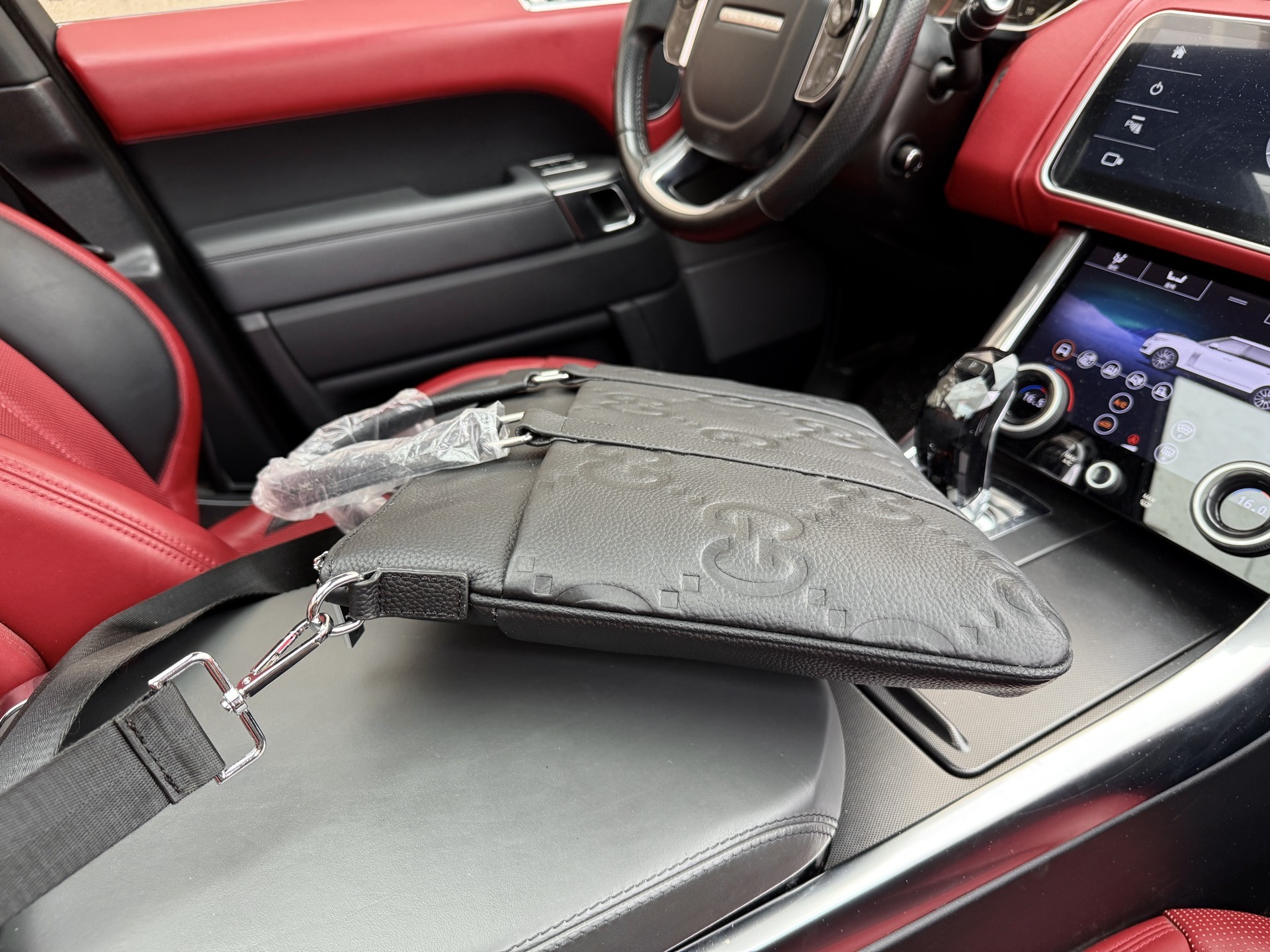 (Gucci) GG Embossed Briefcase