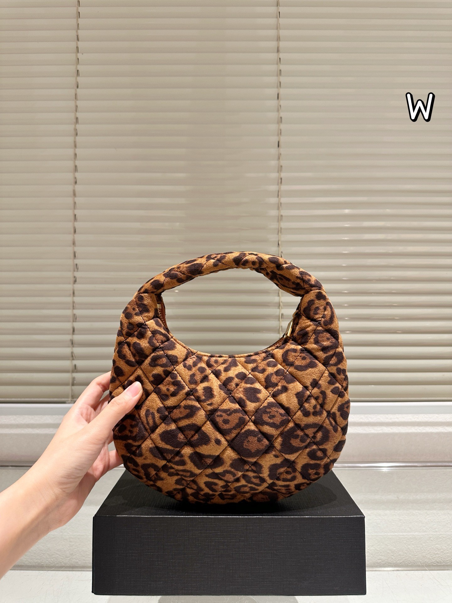 Mini sac à main matelassé en daim Icarino Yves Saint Laurent