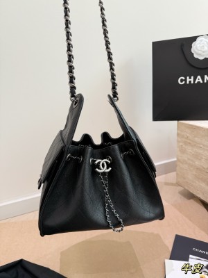 （Chanel）Hobo