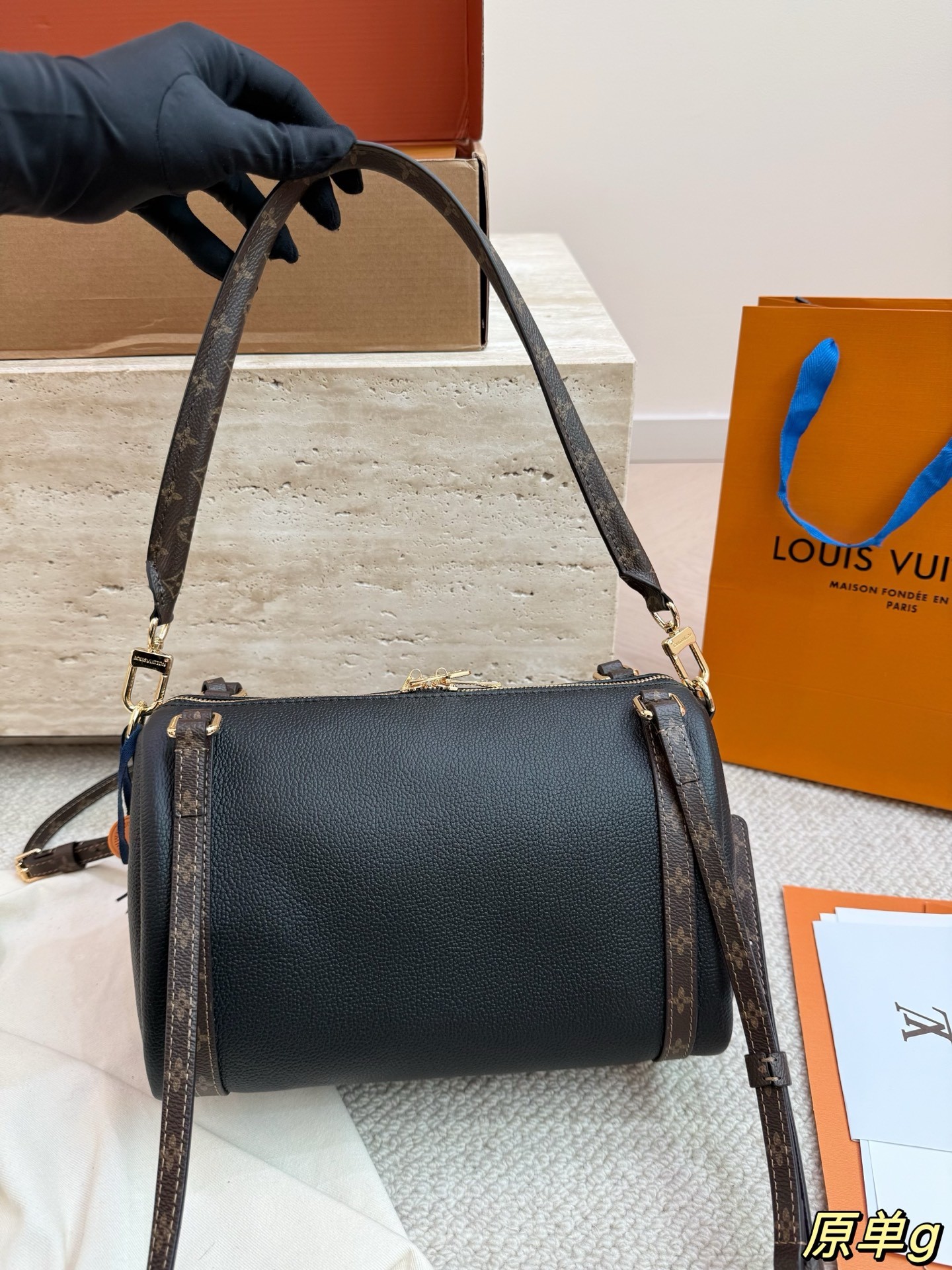 （Louis Vuitton） Express PM