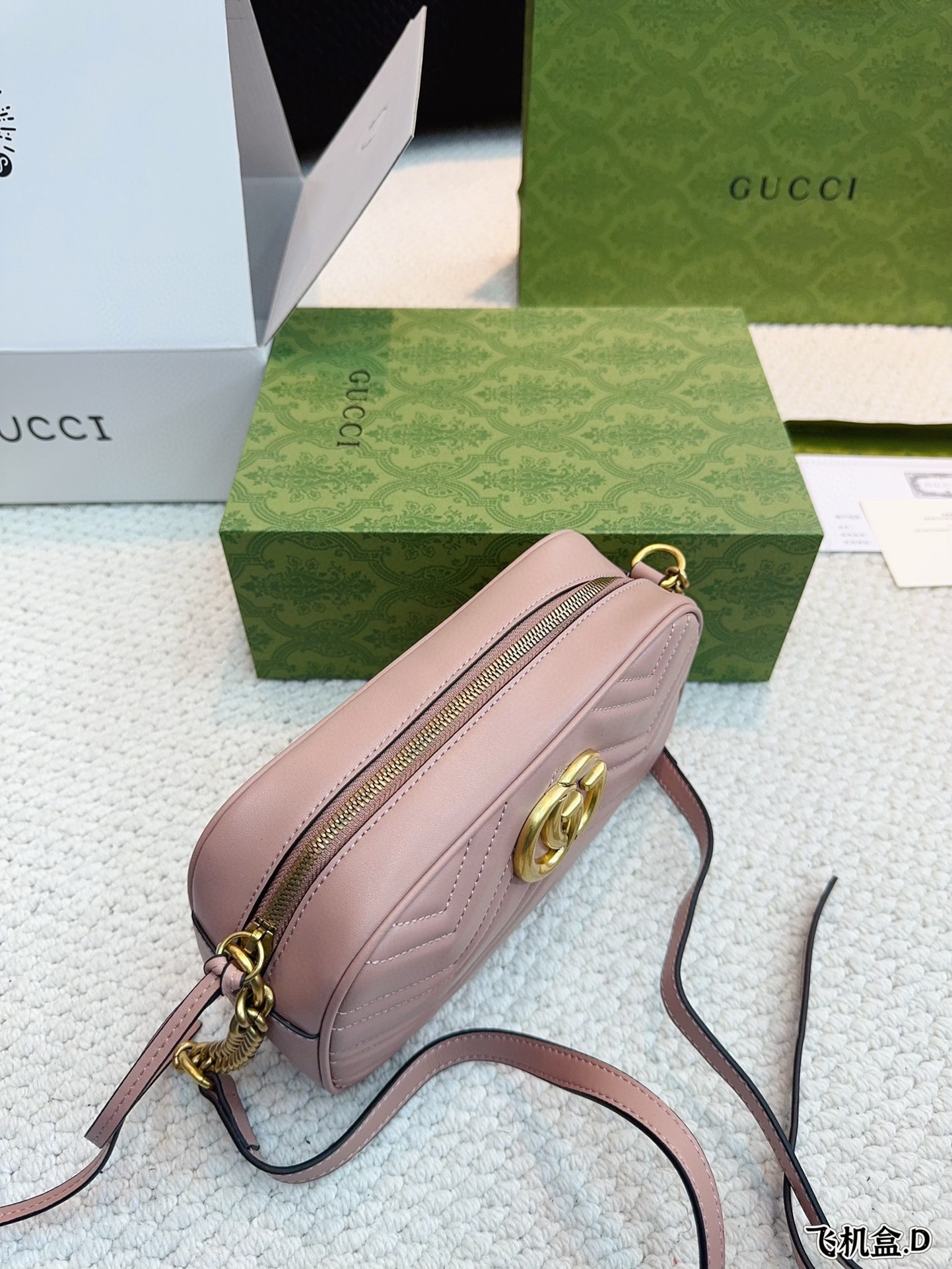 (Gucci) GG Marmont Small Camera Bag