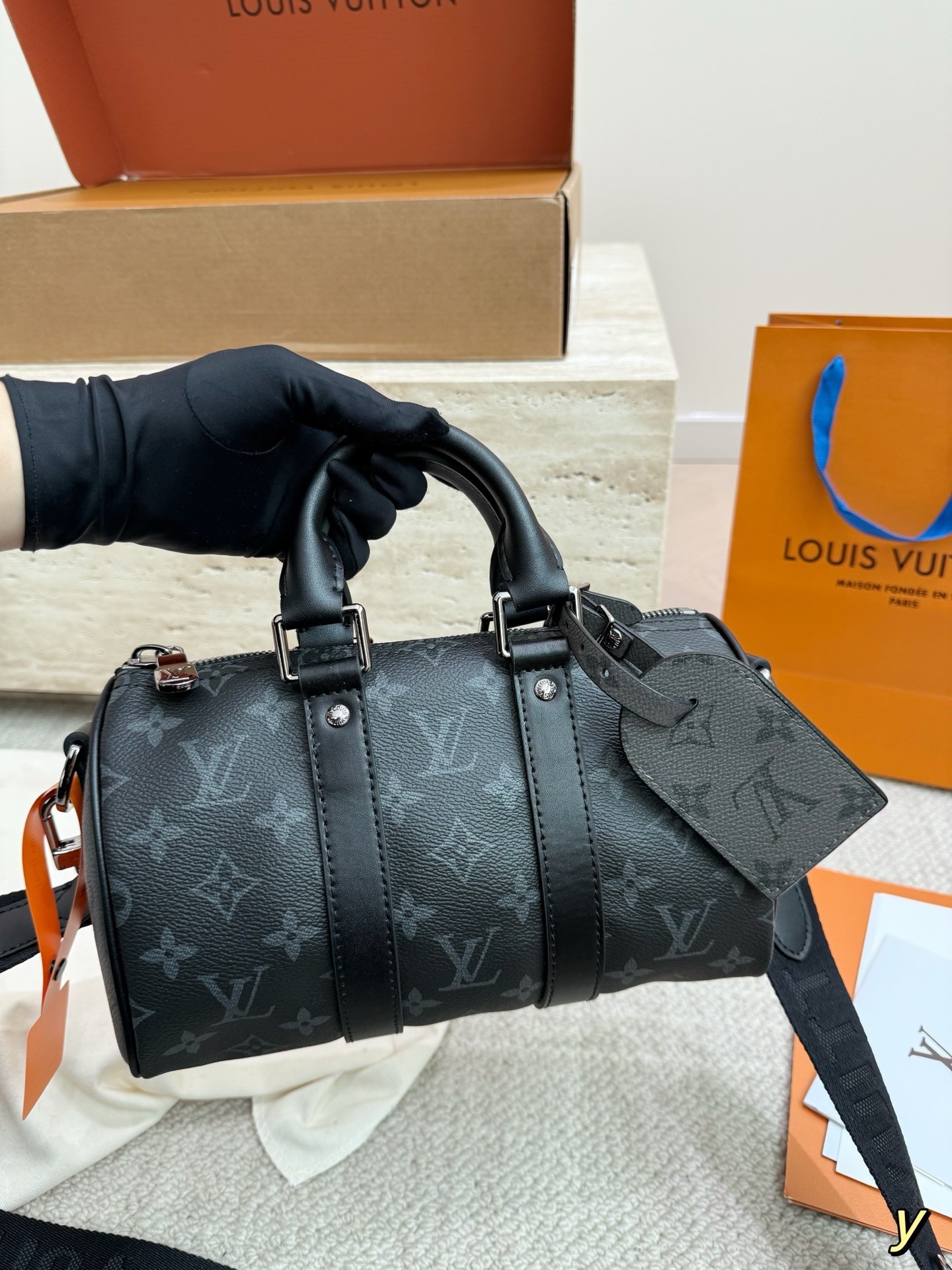 （Louis Vuitton）Keepall Bandoulière 25