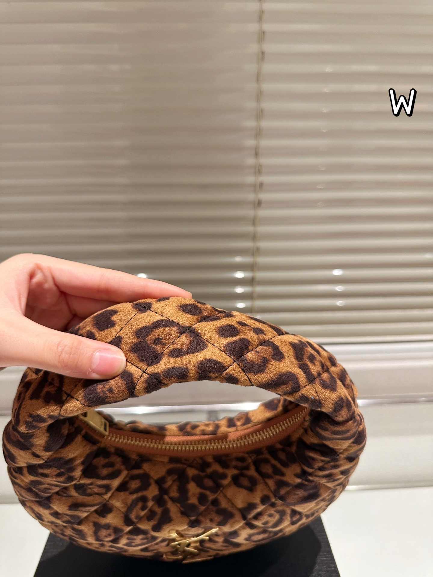 Mini sac à main matelassé en daim Icarino Yves Saint Laurent