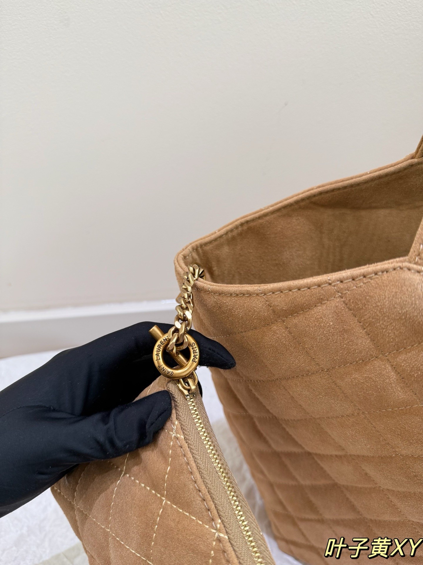 Sac à main moyen matelassé en daim Saint Laurent Icare