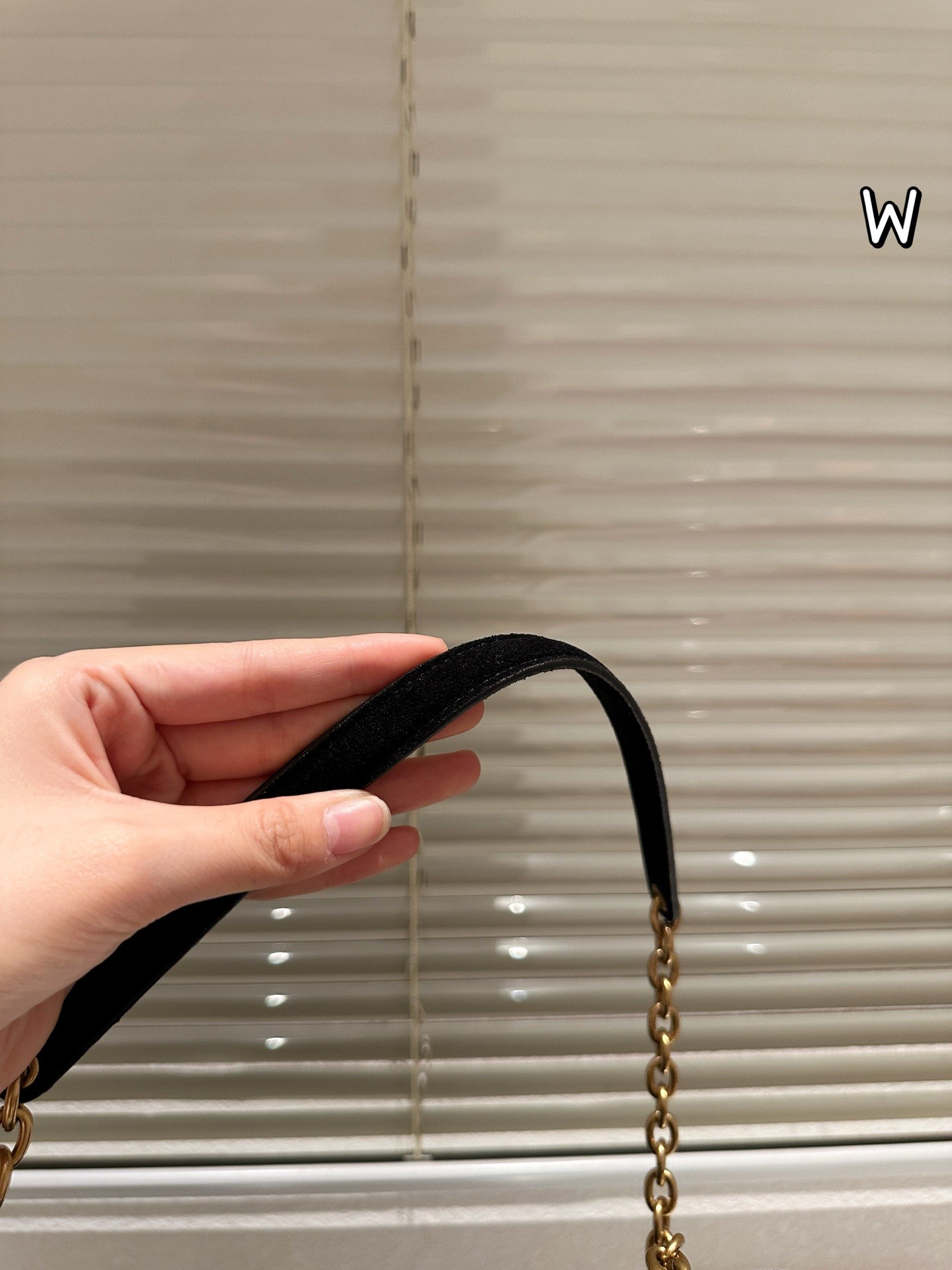 Sac à main en daim à chaîne (Saint Laurent)