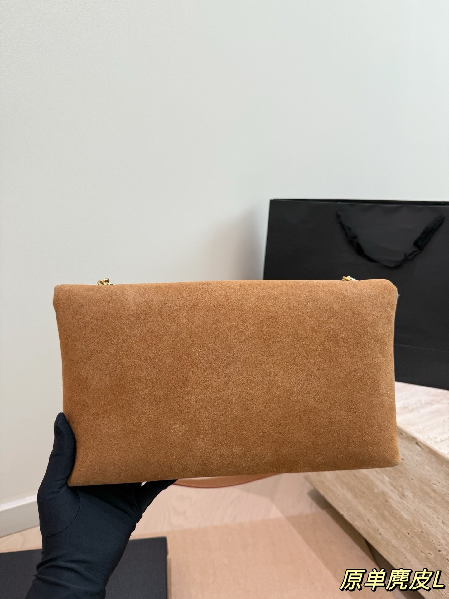 (Saint Laurent) Le Cassandre Large Suede Chain Clutch