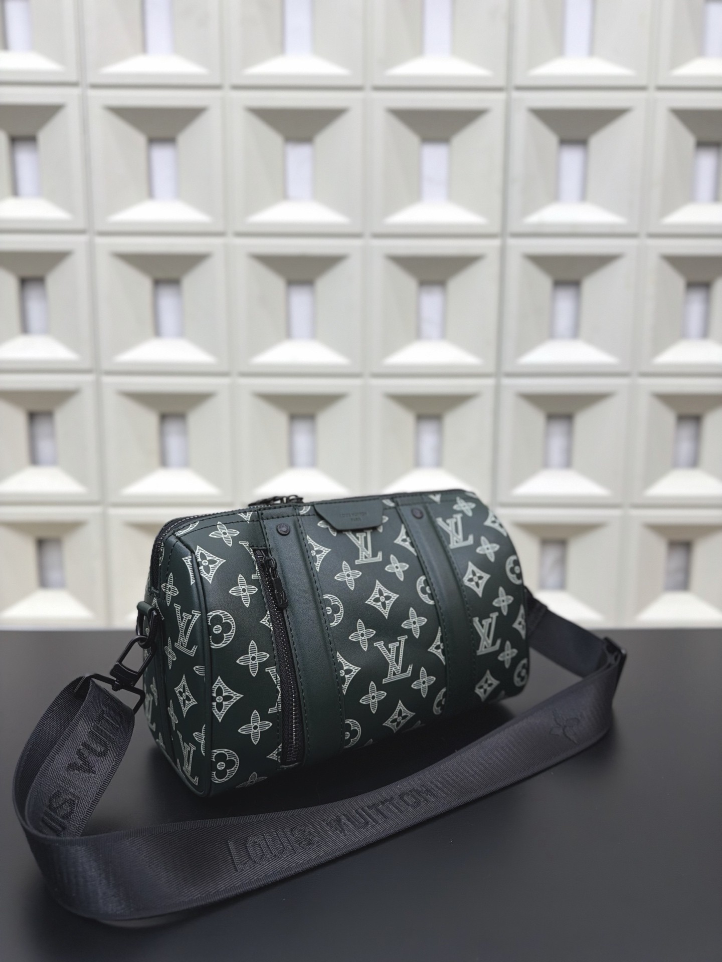 （Louis Vuitton） City Keepall