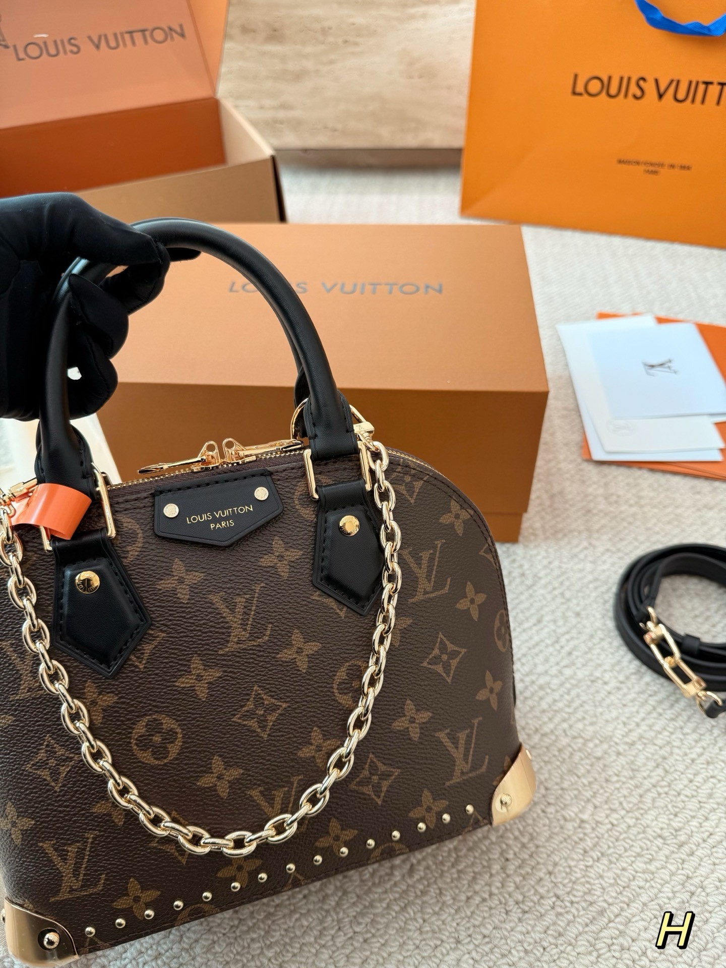 （Louis Vuitton） Alma Trunk BB