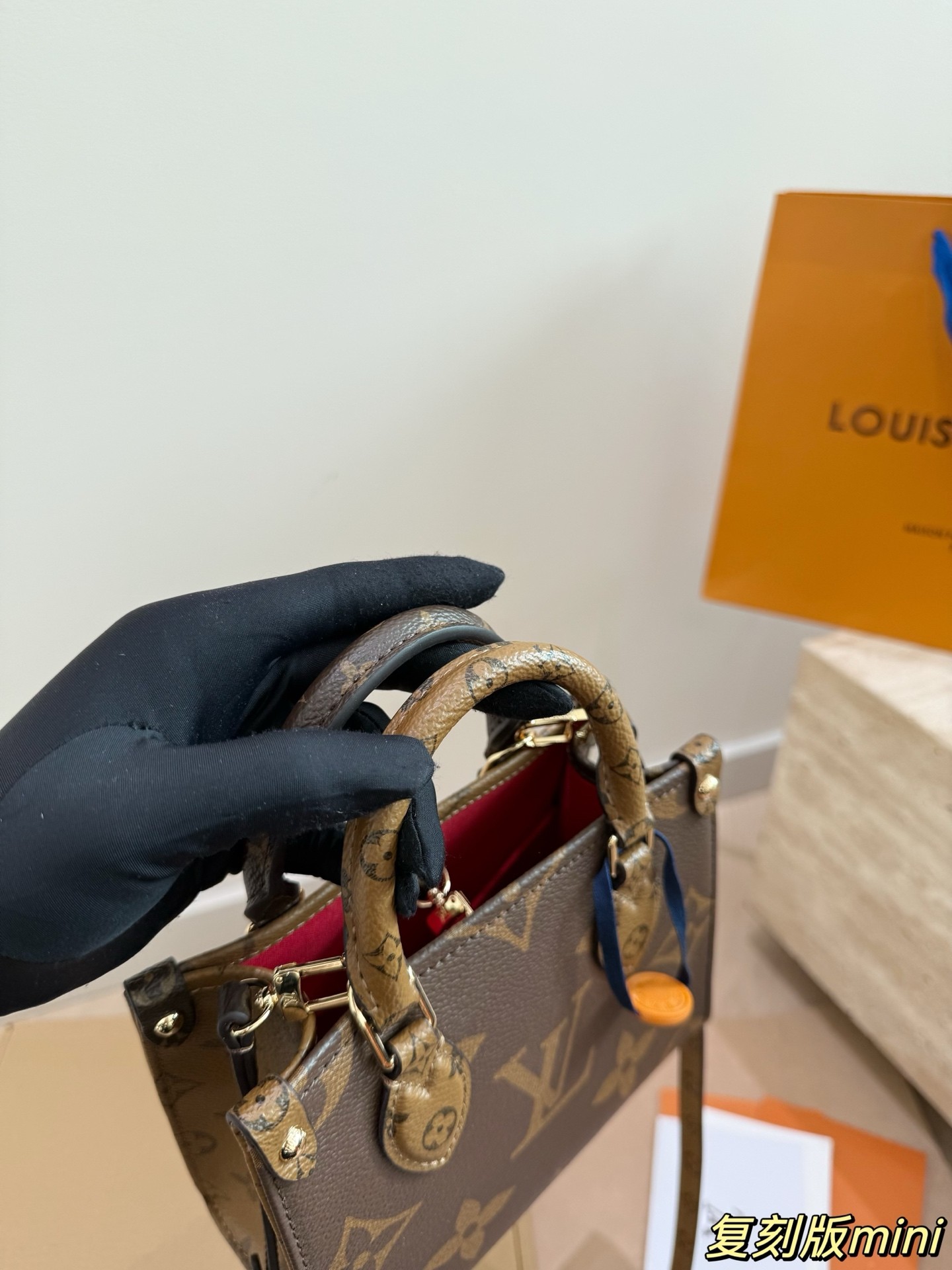 （Louis Vuitton） OnTheGo BB