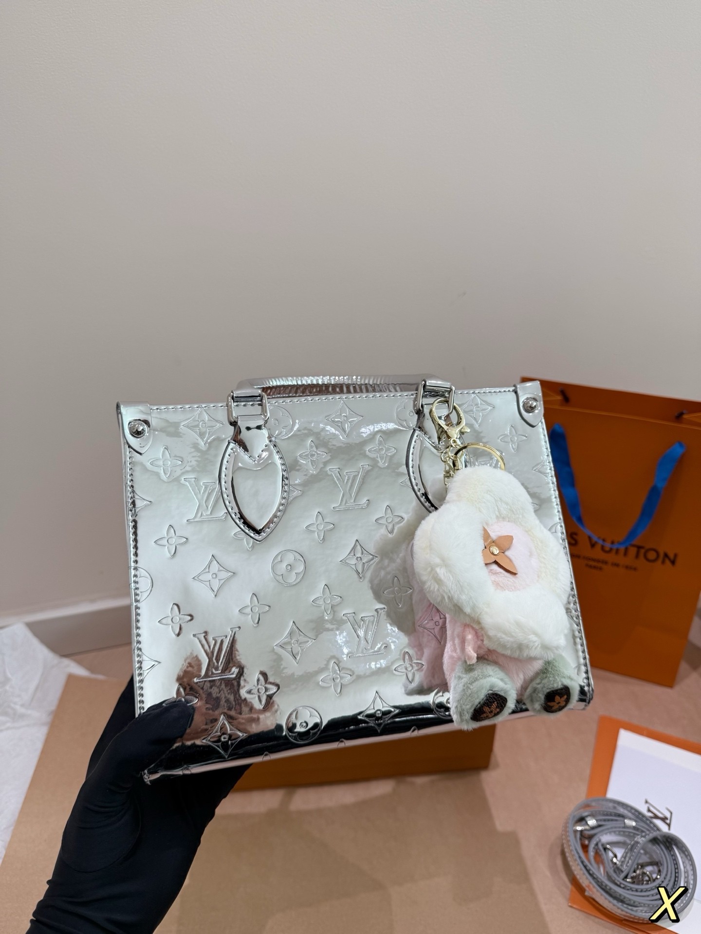 （Louis Vuitton） LV Ski OnTheGo PM