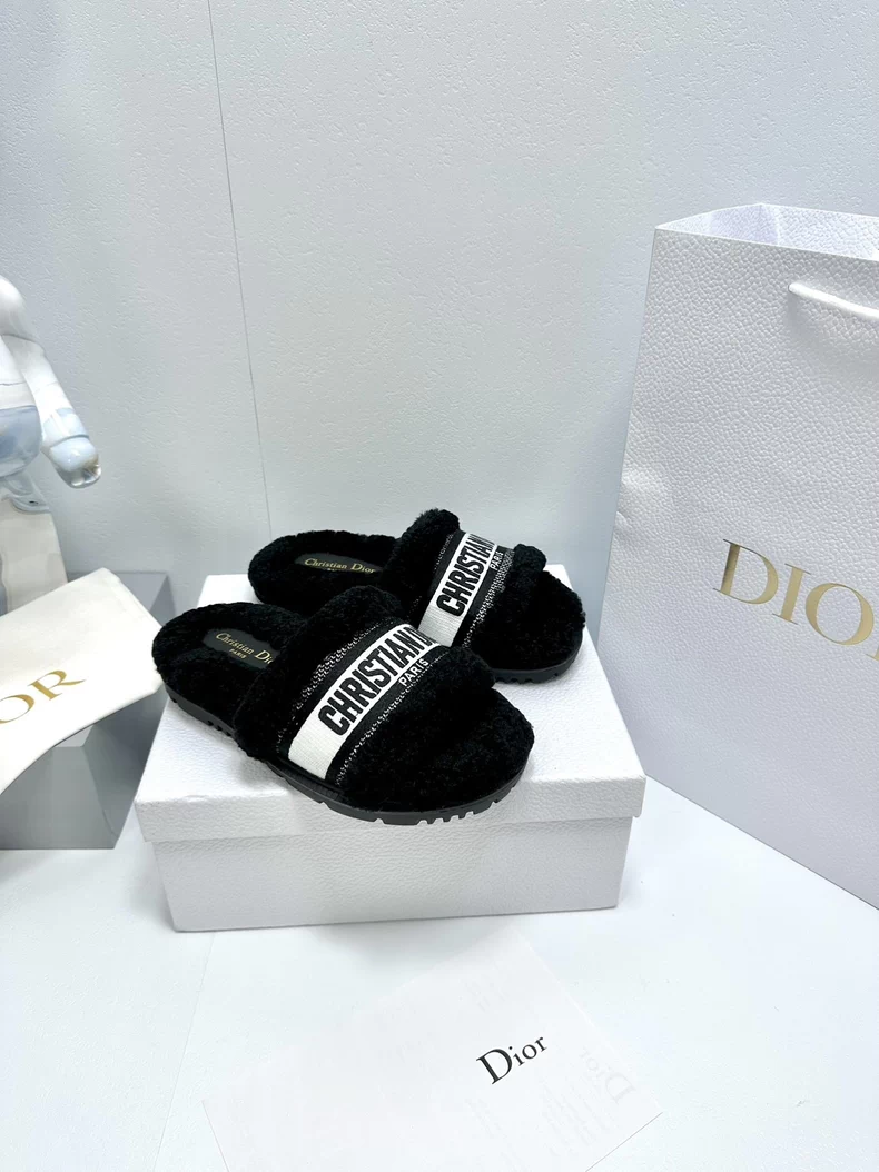 Dior's Dway Shearling Slippers
