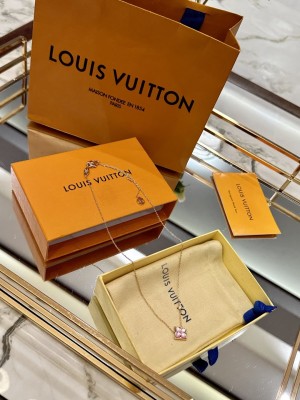 Louis Vuitton Color Blossom BB Star