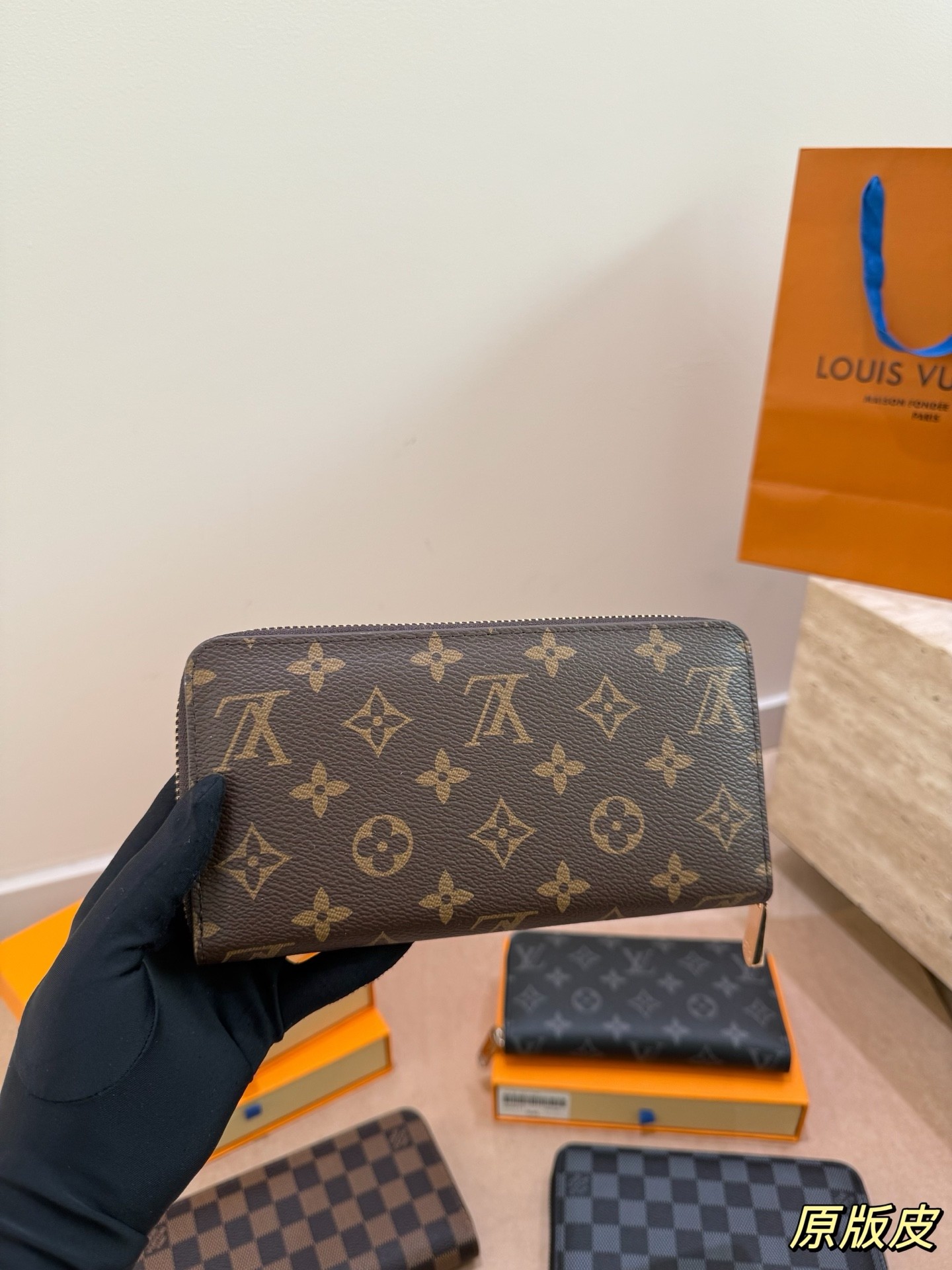 (Louis Vuitton) Zippy