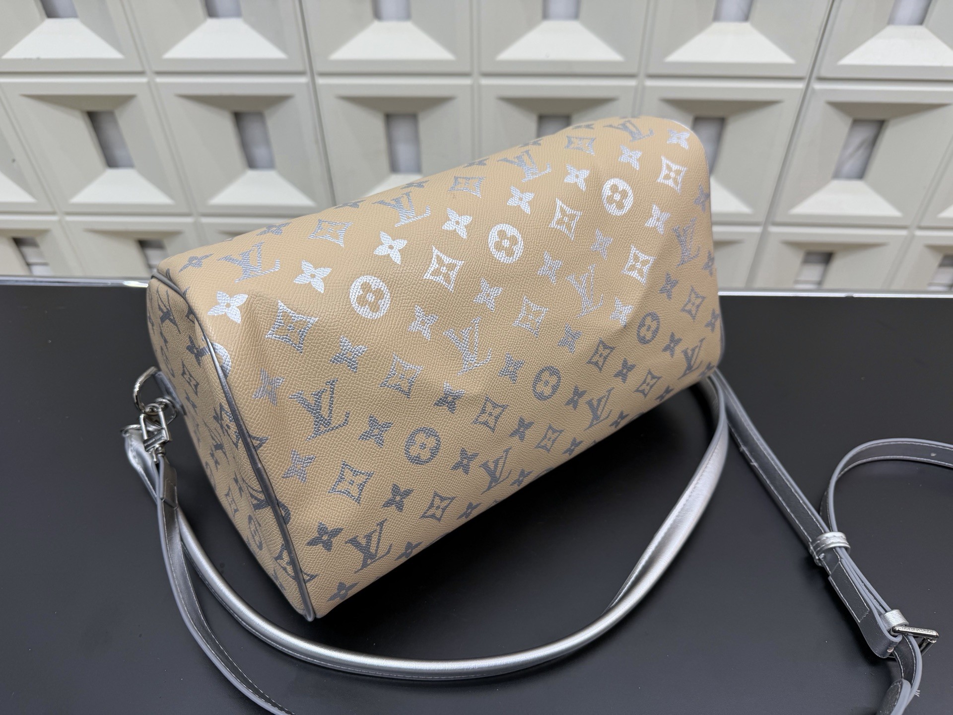 （Louis Vuitton）的 Speedy P9 Bandoulière 40