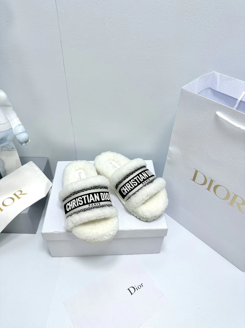 Dior's Dway Shearling Slippers