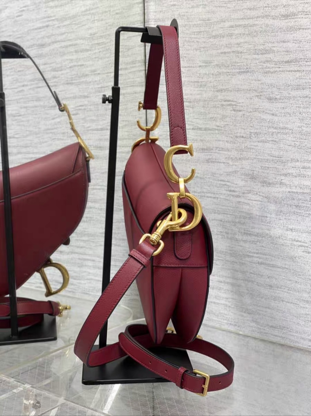 （Dior）Saddle