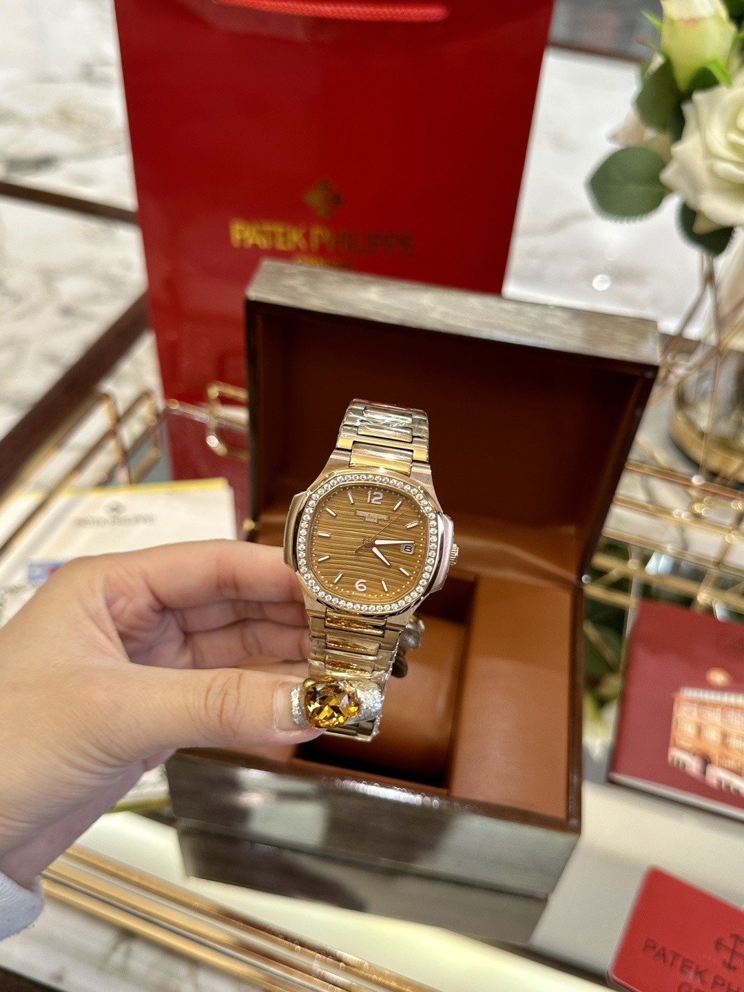 Patek Philippe Nautilus Ladies Automatic Watch