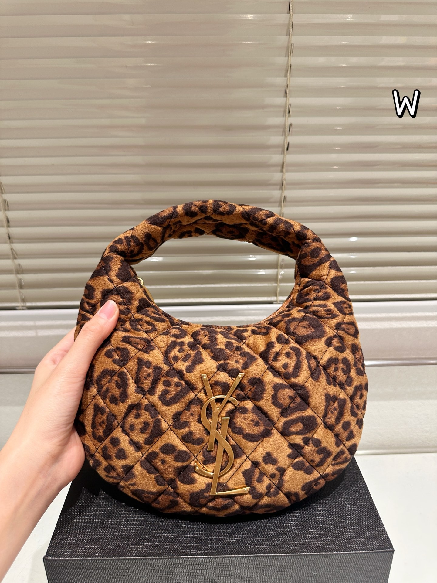 Mini sac à main matelassé en daim Icarino Yves Saint Laurent