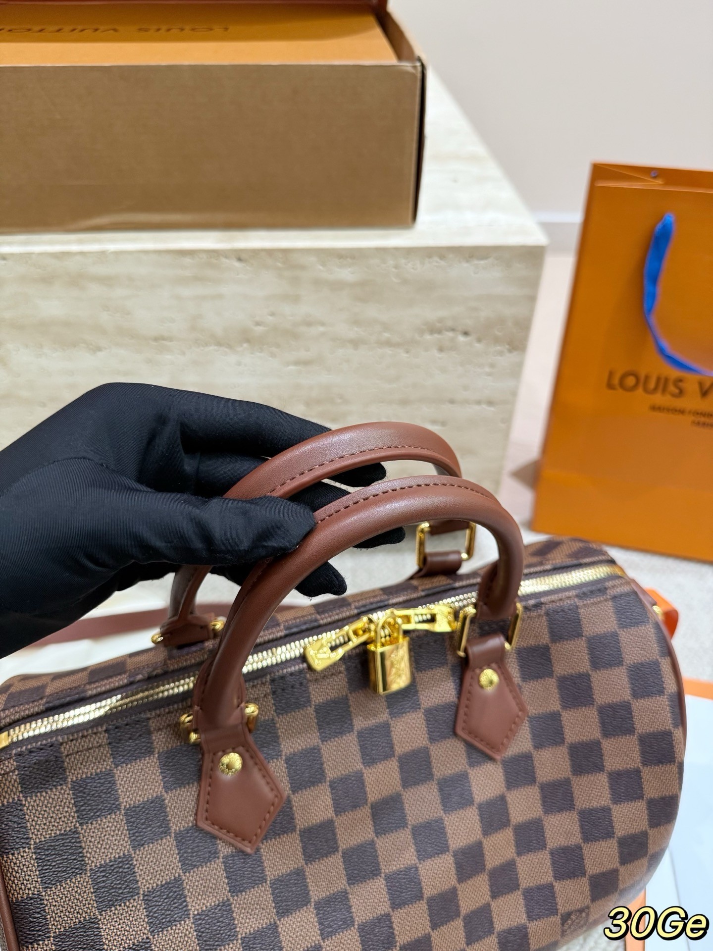 （Louis Vuitton） Speedy Bandoulière 25