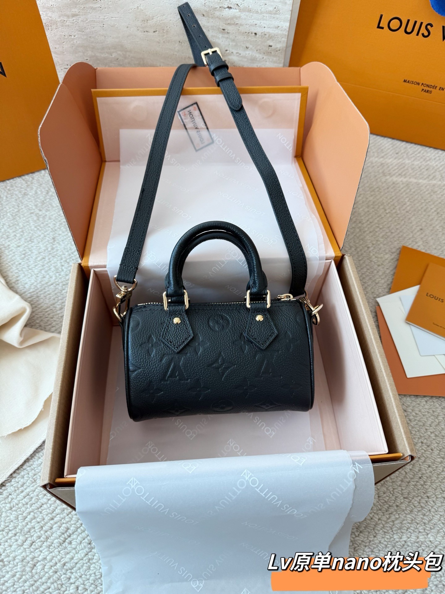 (Louis Vuitton)  Nano Speedy