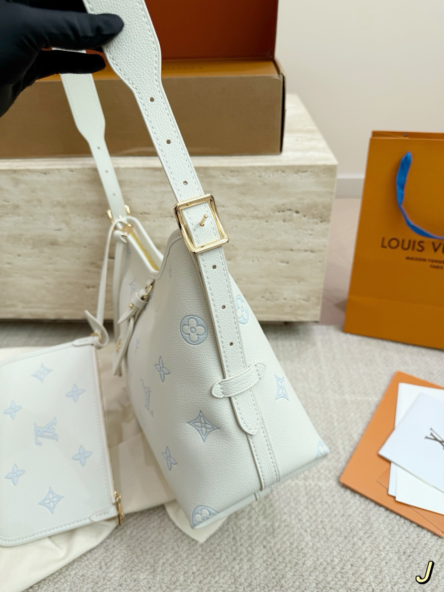 （Louis Vuitton） CarryAll PM