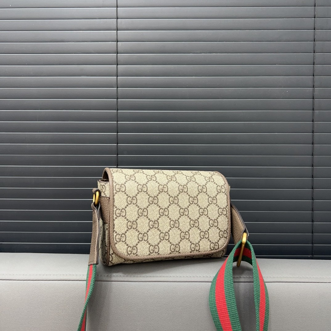 Gucci GG Supreme Canvas Crossbody Bag
