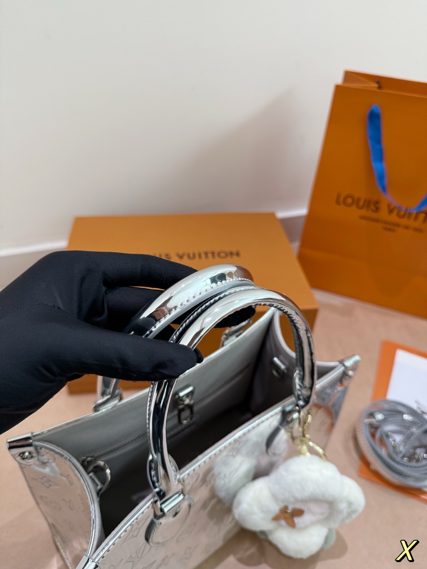 （Louis Vuitton） LV Ski OnTheGo PM