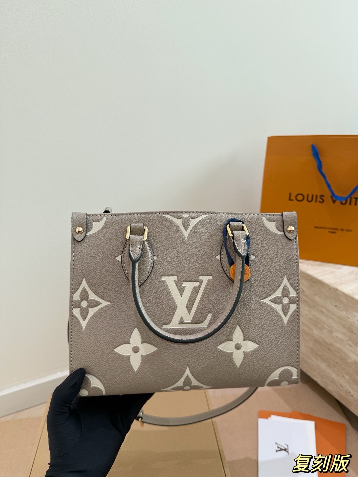 （Louis Vuitton）Onthego PM