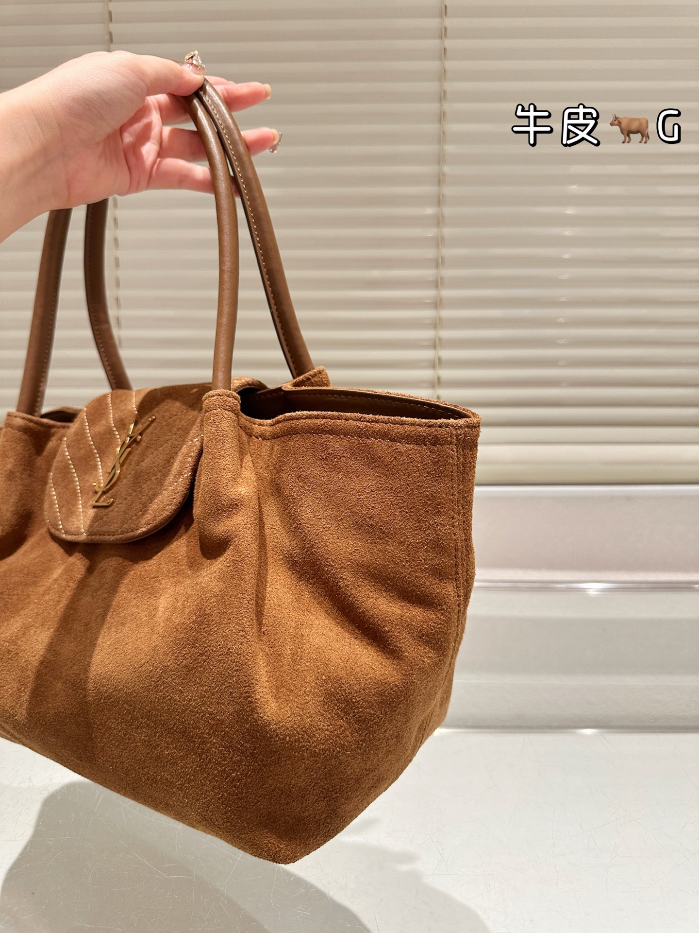 (Saint Laurent) Sac fourre-tout en daim « LE 5 À 7 BEA »