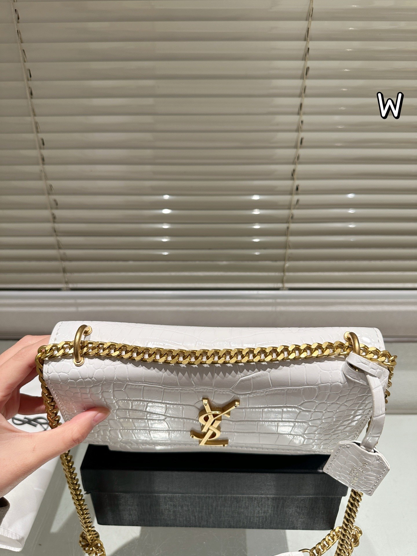 Sac moyen en cuir gaufré crocodile Saint Laurent Sunset