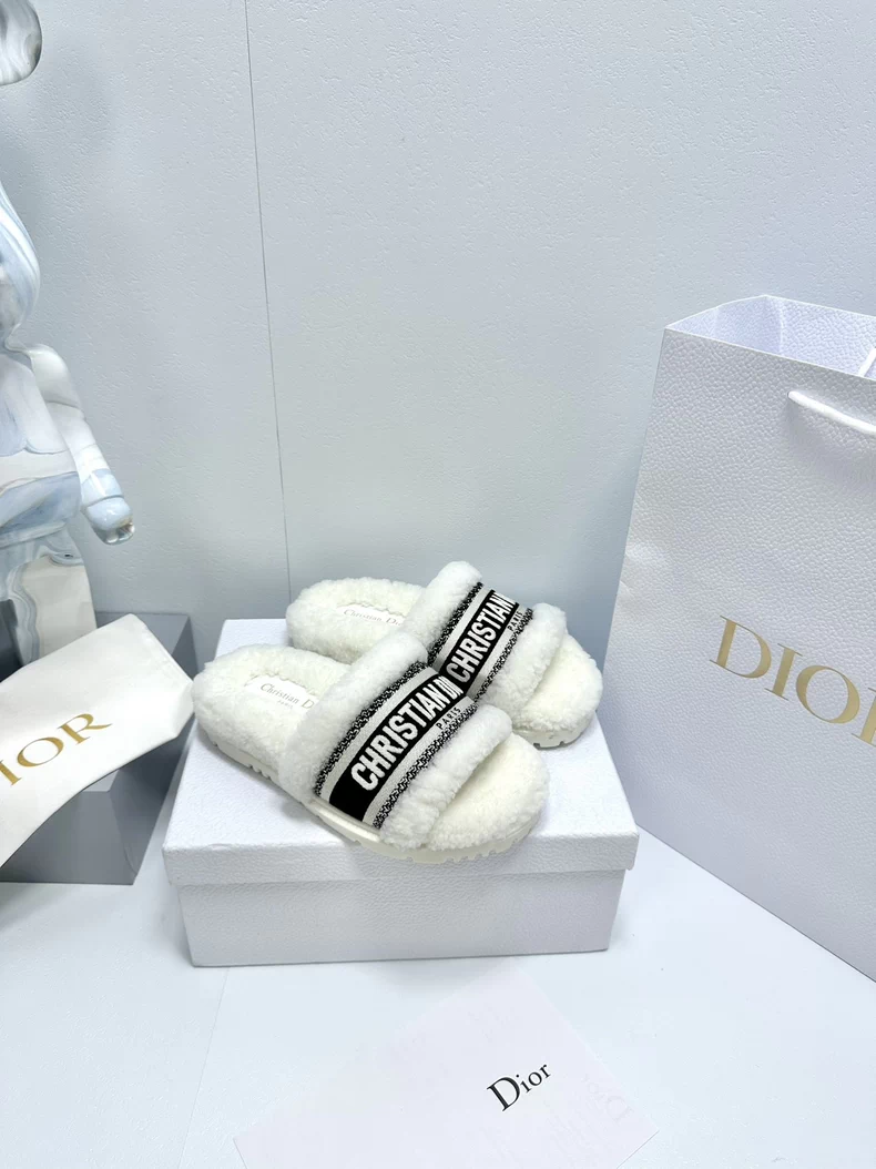 Dior's Dway Shearling Slippers