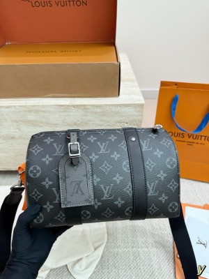 Louis Vuitton City Keepall