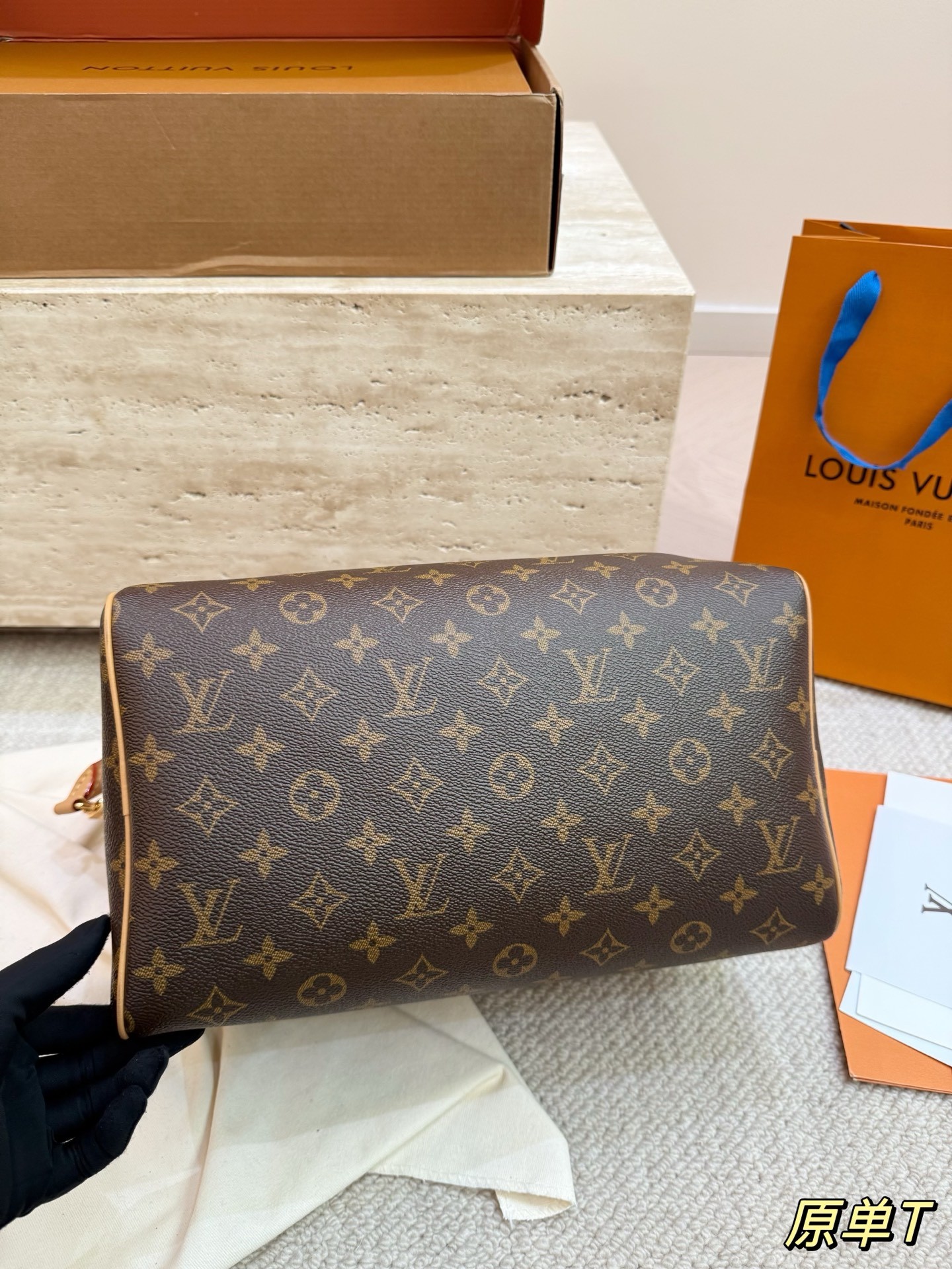 （Louis Vuitton）Speedy Soft 30 Lucky