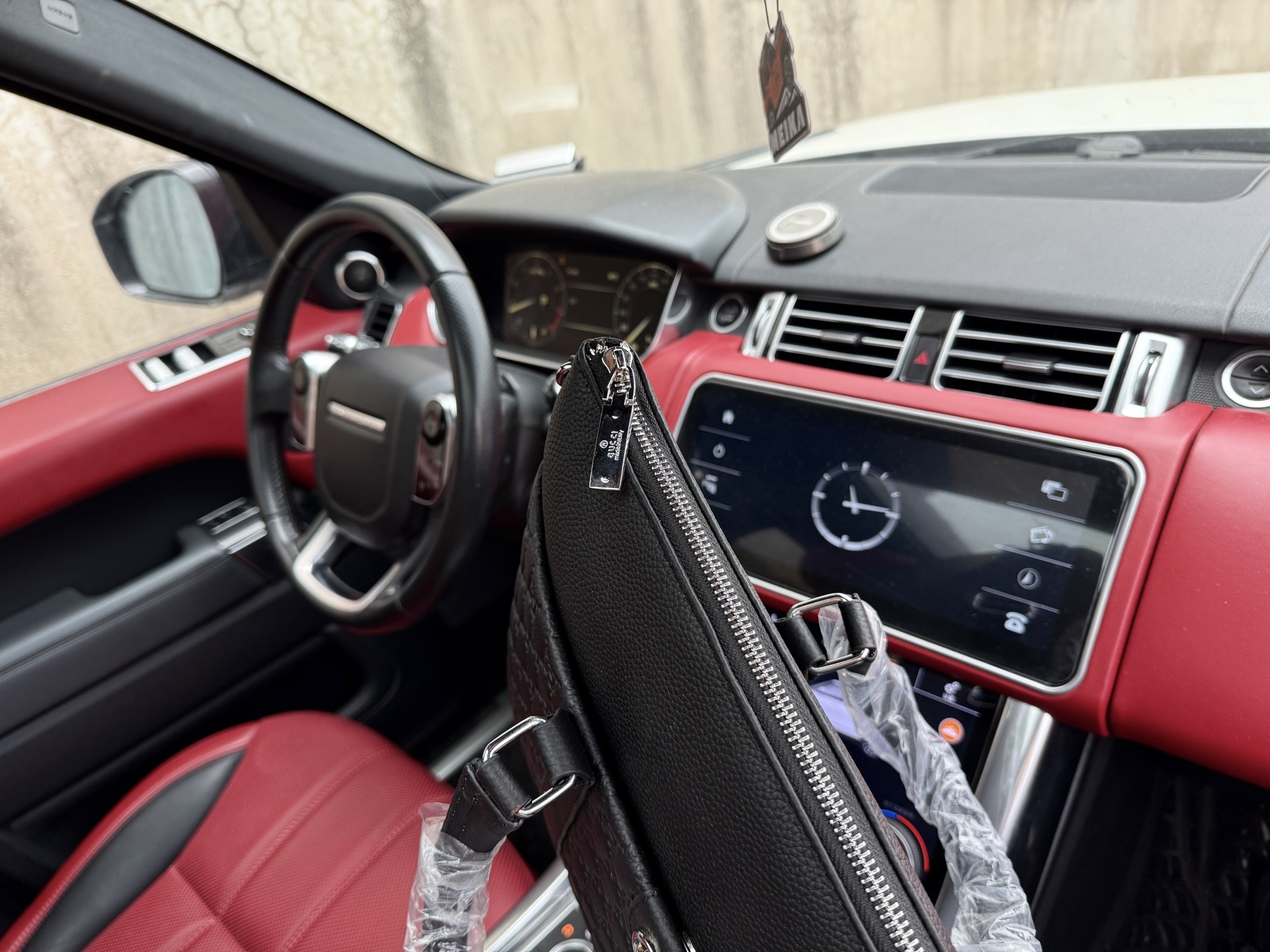 (Gucci) Men's Briefcase.