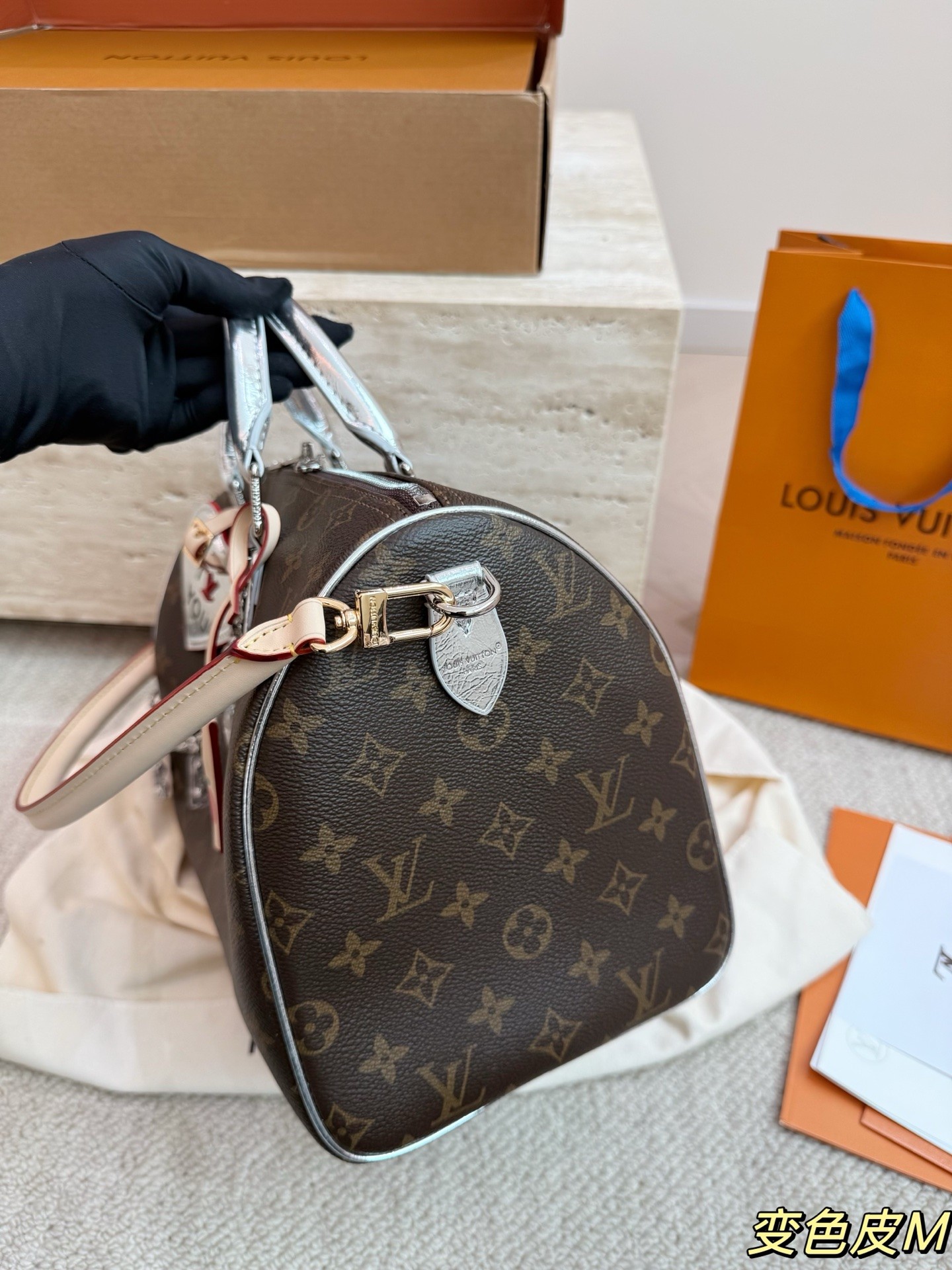 （Louis Vuitton） Speedy Bandoulière 30