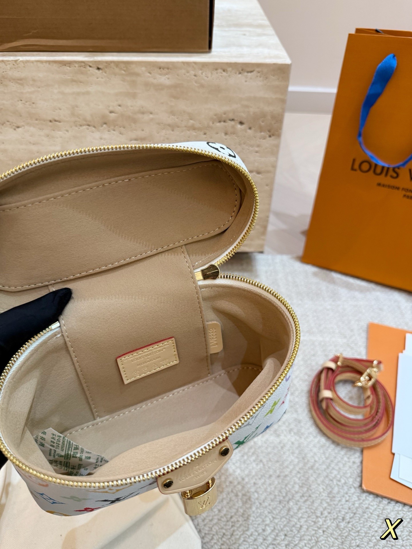 (Louis Vuitton) Monogram Vanity