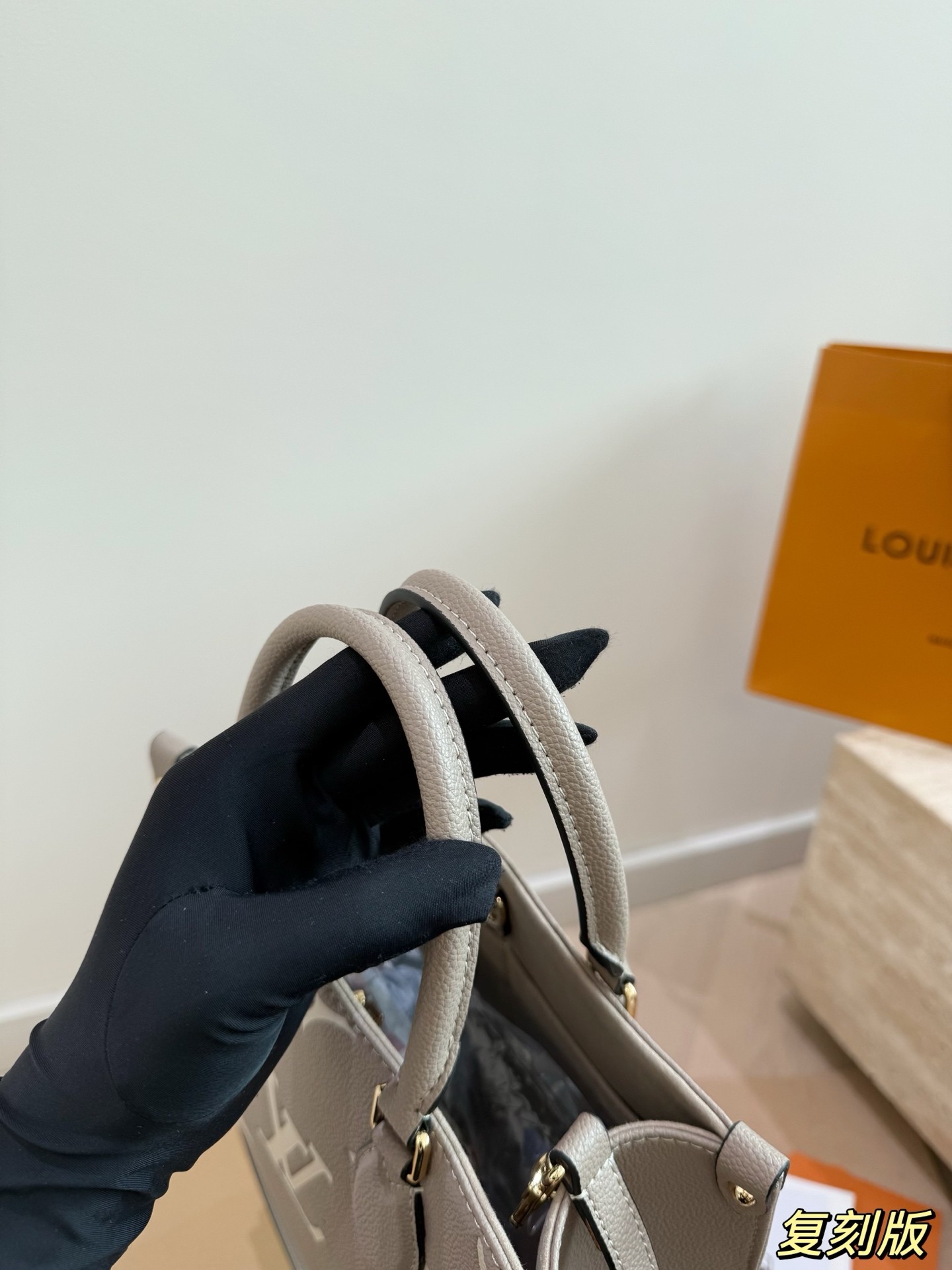 （Louis Vuitton）Onthego PM