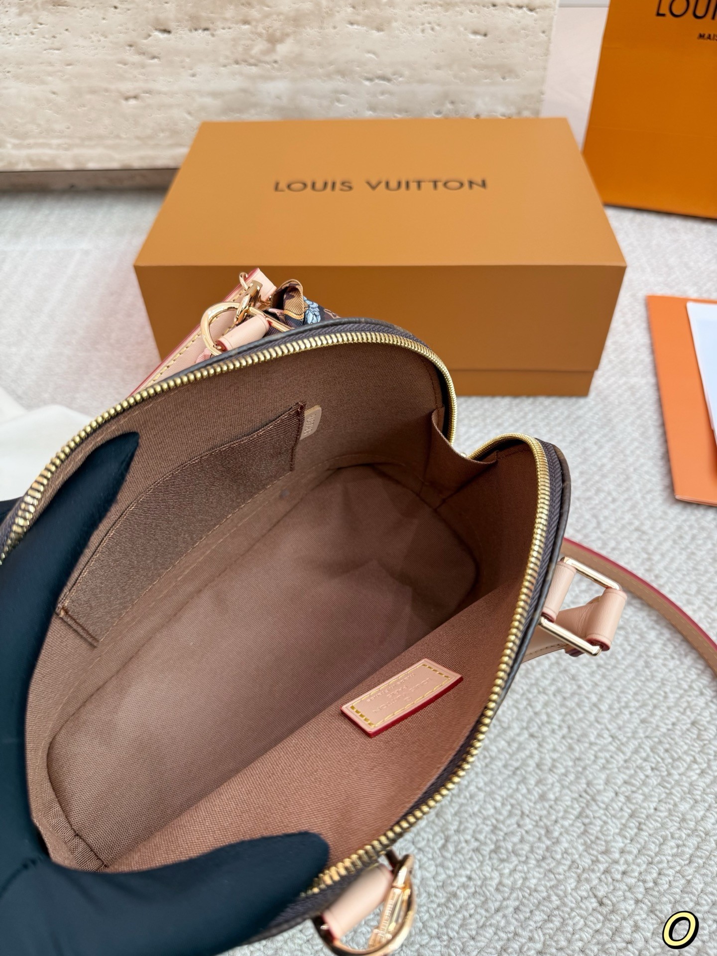 Louis Vuitton）Alma BB