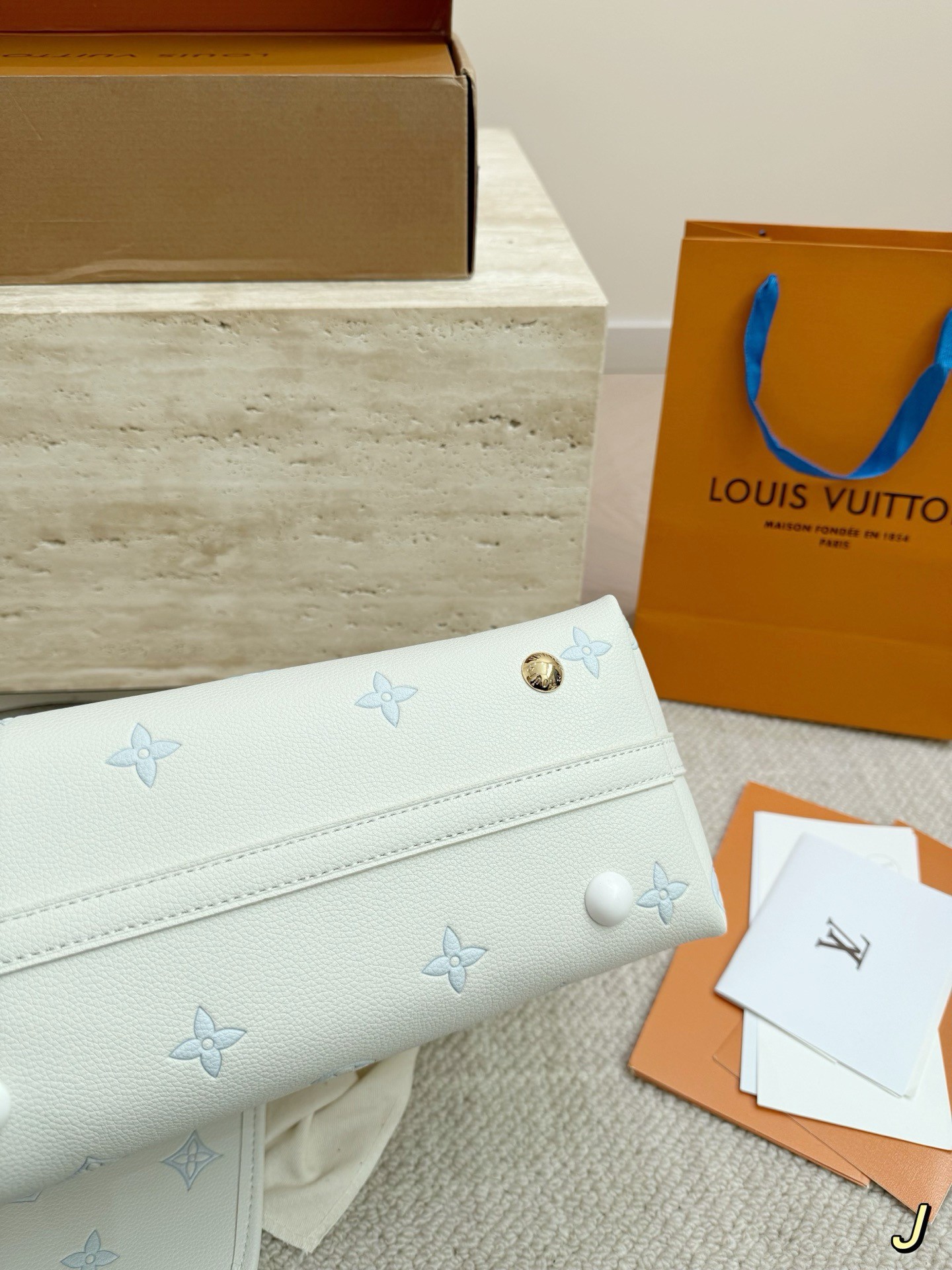 （Louis Vuitton） CarryAll PM