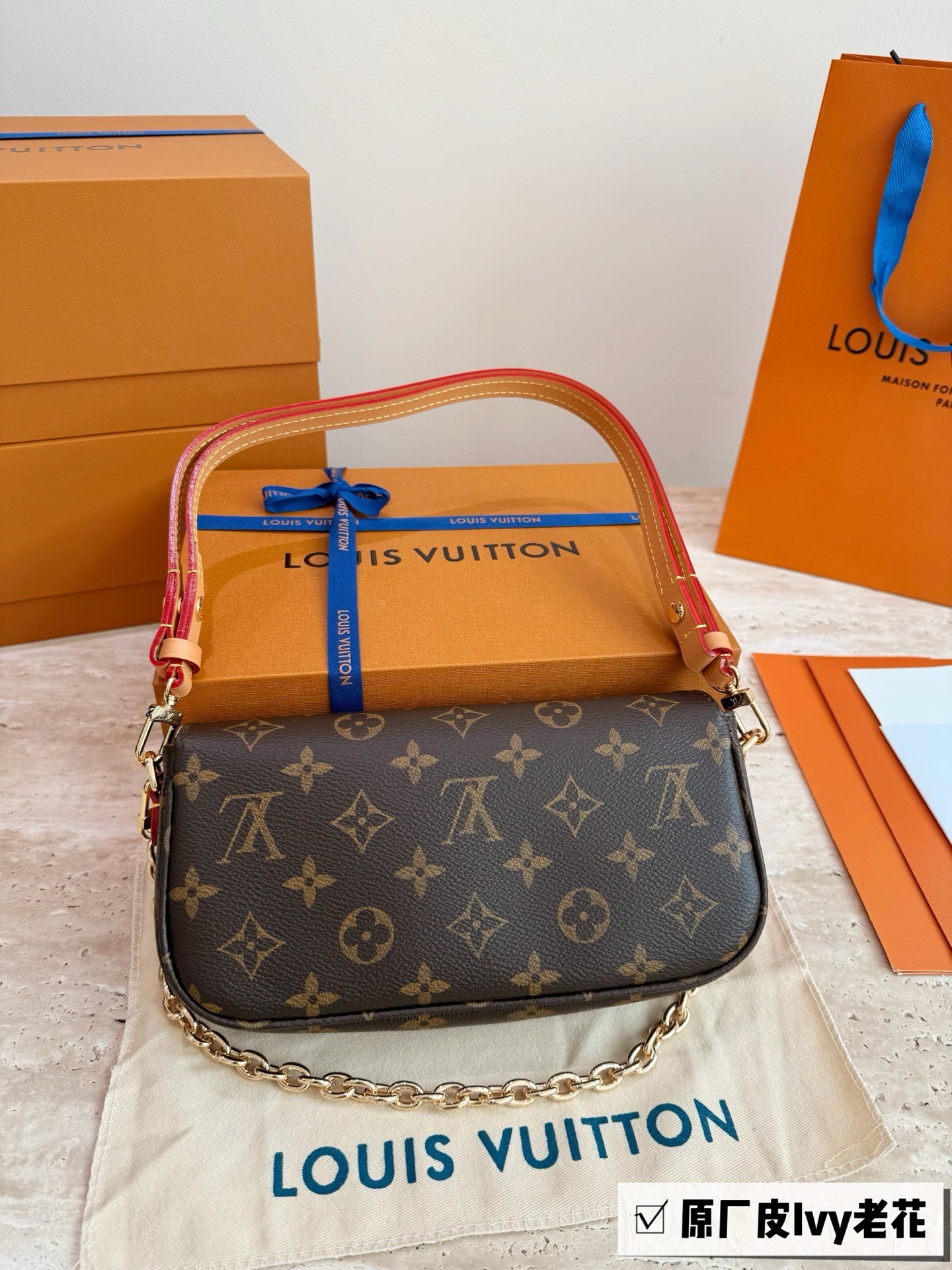 （Louis Vuitton） Wallet On Chain Ivy