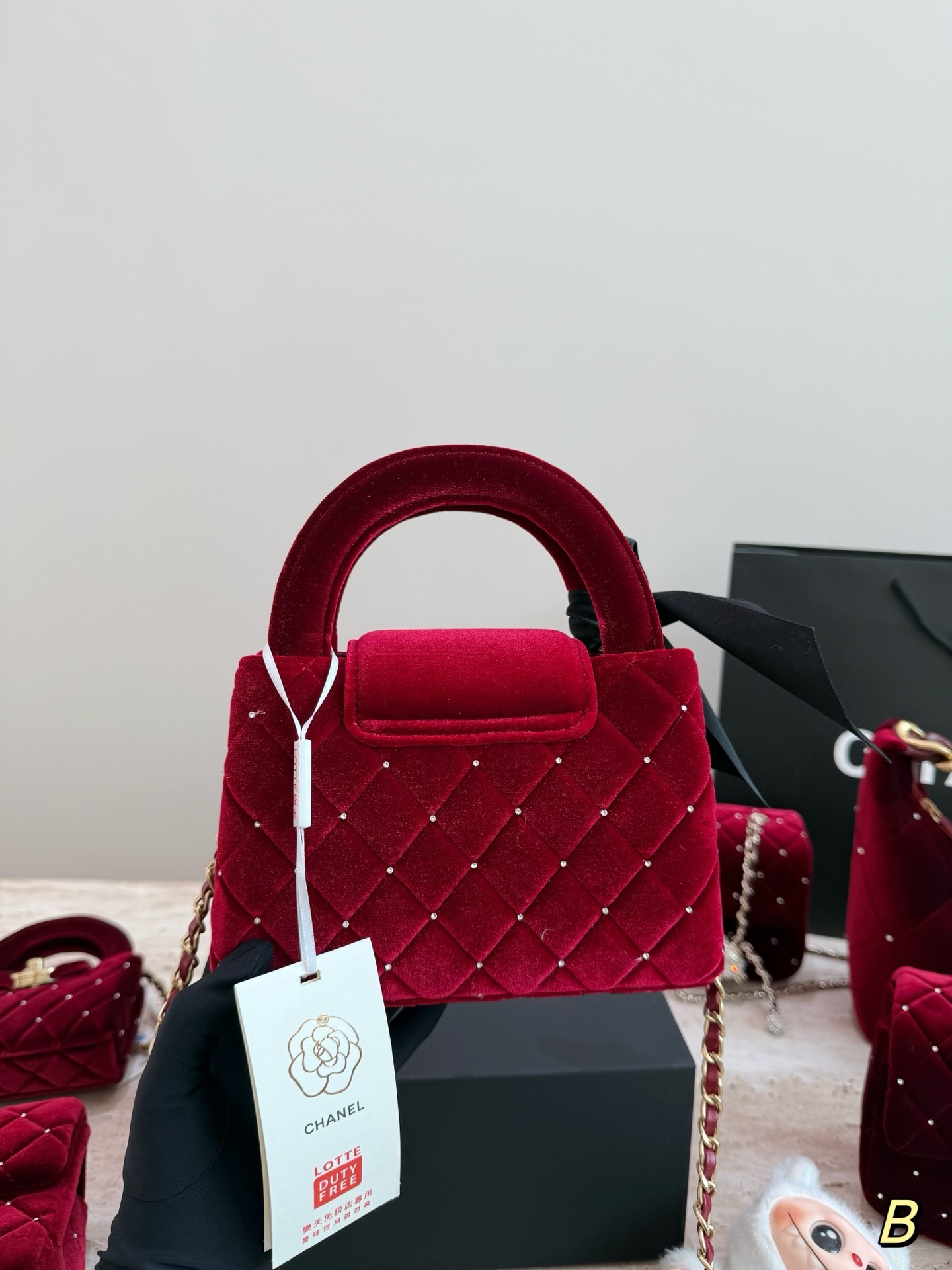 (Chanel) Mini Handbag.