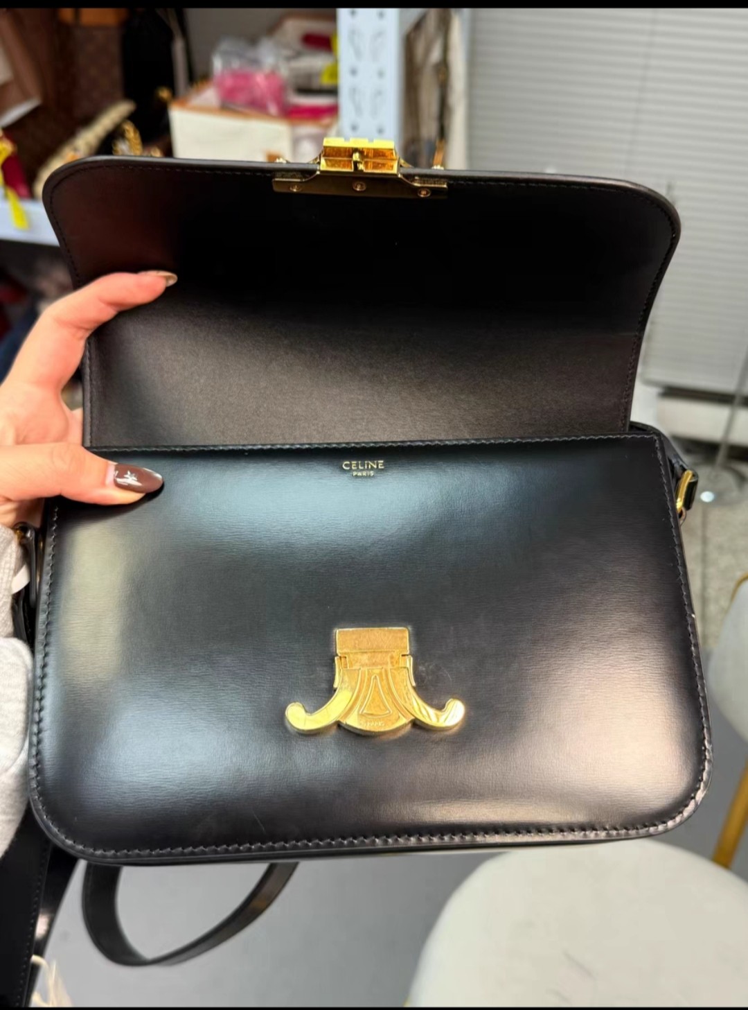 Celine Teen Triomphe