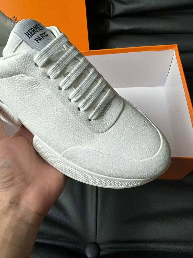 (Hermès) Bouncing sneakers